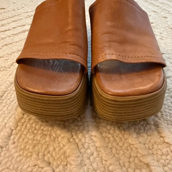 Dolce Vita Women’s Brown Leather Platform Sandals Size 10 - Picture 3 of 7